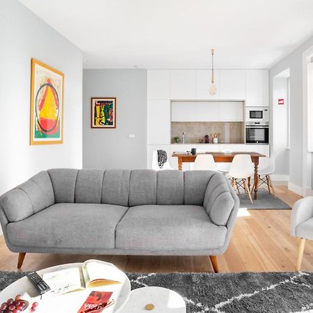 Joivy Marvelous 3-Bed Home With Astonishing View And Terrace, Nearby St George Castle Lisboa Exterior foto