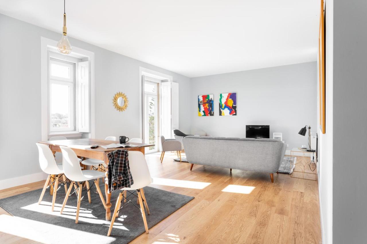 Joivy Marvelous 3-Bed Home With Astonishing View And Terrace, Nearby St George Castle Lisboa Exterior foto