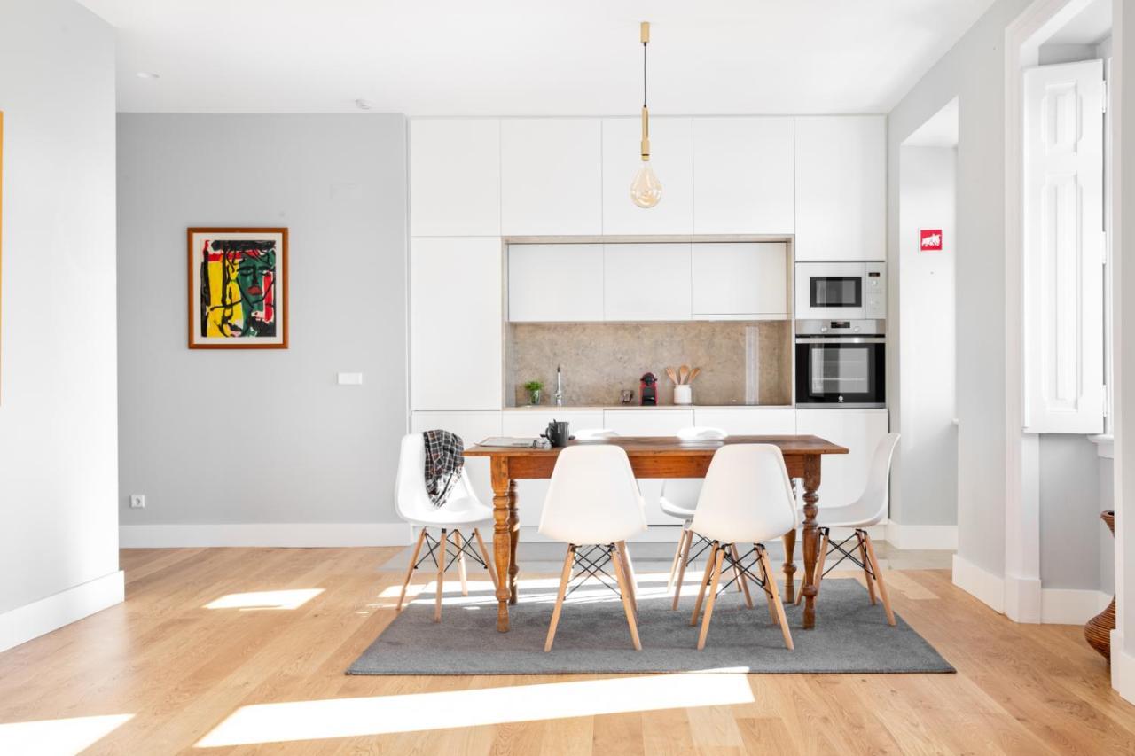 Joivy Marvelous 3-Bed Home With Astonishing View And Terrace, Nearby St George Castle Lisboa Exterior foto