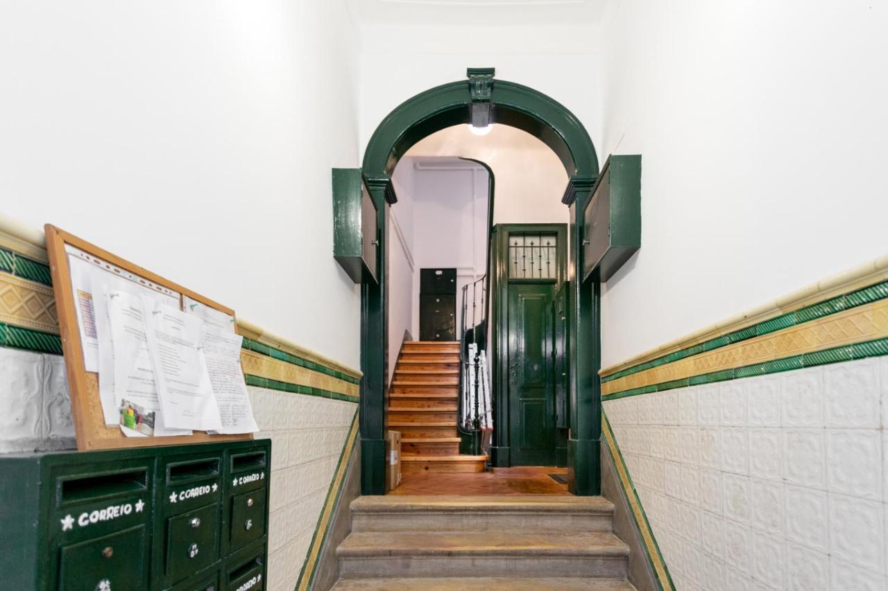 Joivy Marvelous 3-Bed Home With Astonishing View And Terrace, Nearby St George Castle Lisboa Exterior foto