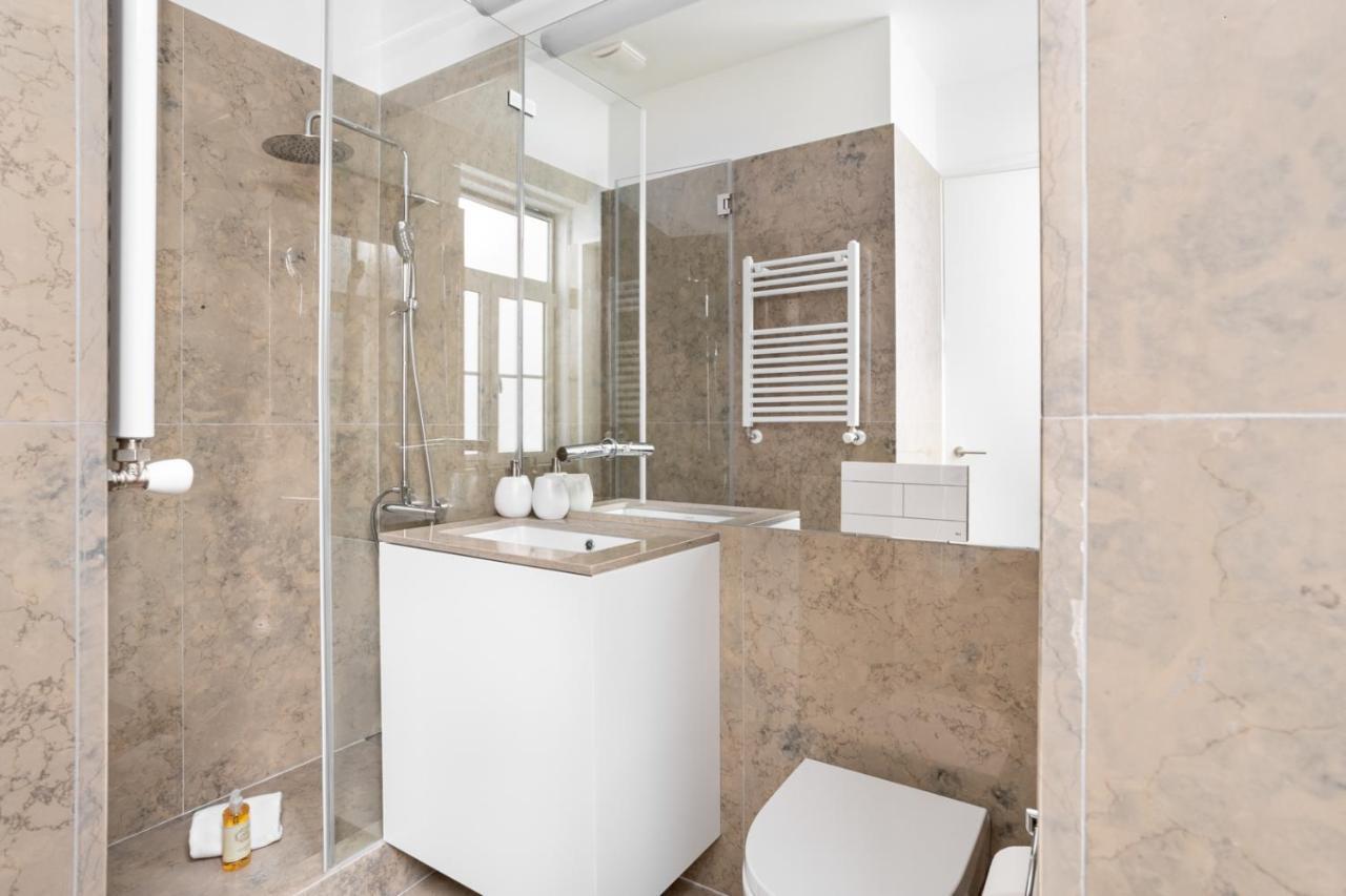 Joivy Marvelous 3-Bed Home With Astonishing View And Terrace, Nearby St George Castle Lisboa Exterior foto
