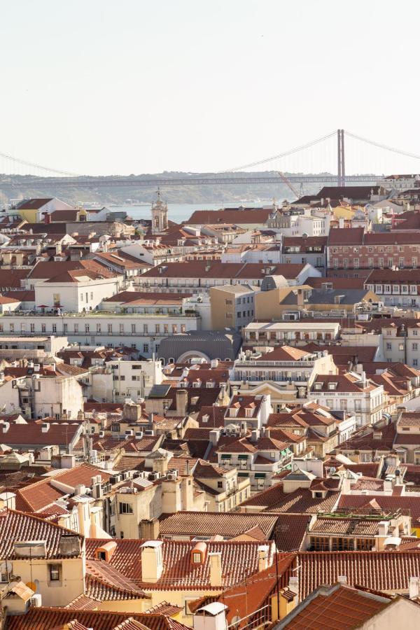 Joivy Marvelous 3-Bed Home With Astonishing View And Terrace, Nearby St George Castle Lisboa Exterior foto