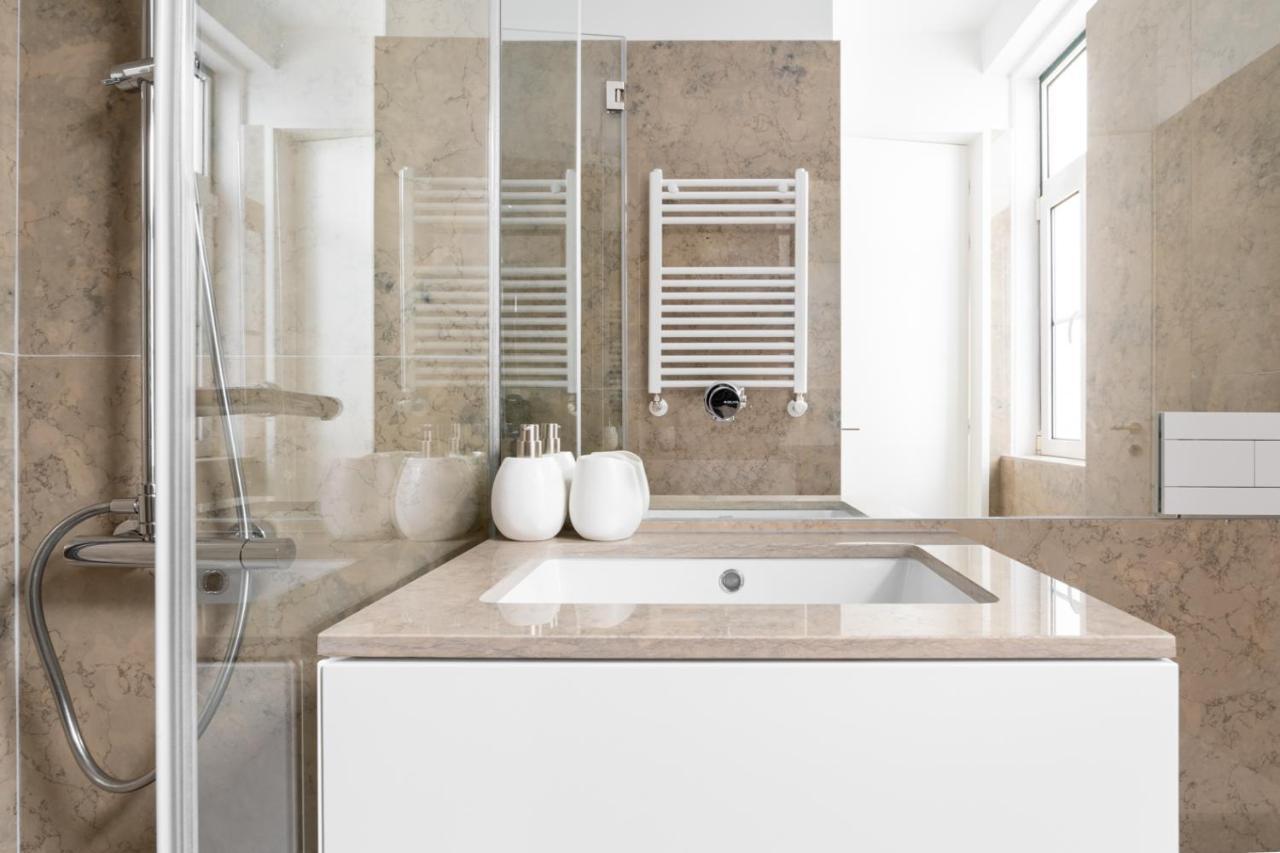 Joivy Marvelous 3-Bed Home With Astonishing View And Terrace, Nearby St George Castle Lisboa Exterior foto
